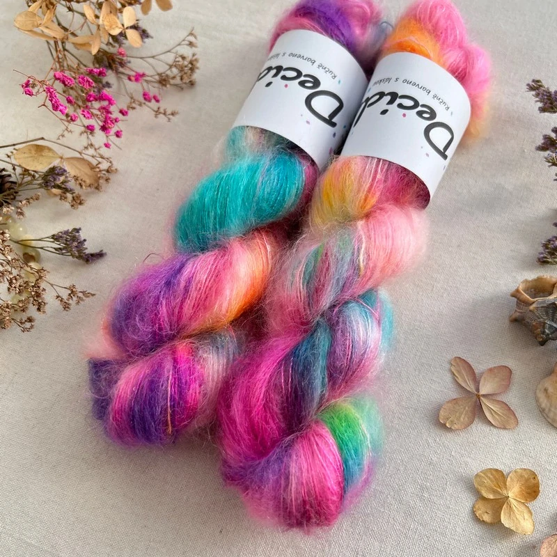 "Cosmos Bloom"- 64% superkid mohér 3% merino 10% flitry 23% hedvábí 400m/50g