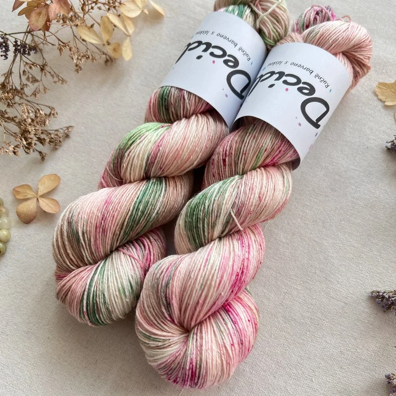 "Blush Petal" 80% merino sw 20% hedvábí 400m