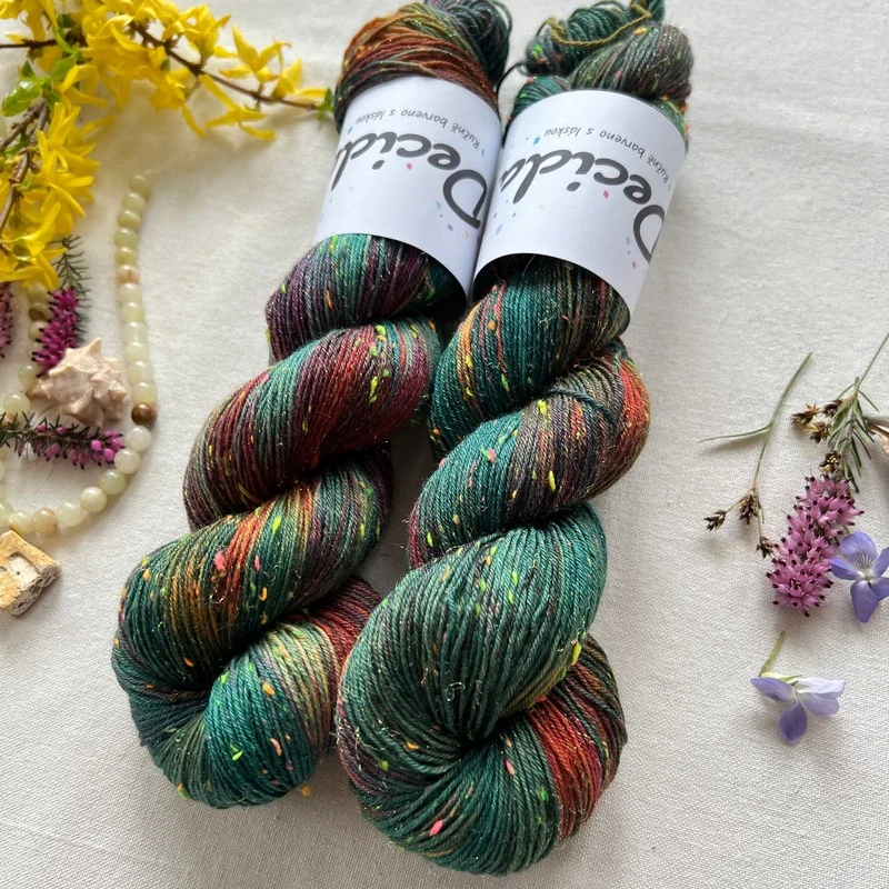 "Forest Party" - 80% merino sw 10% donegal 10% stelina 400m/100g