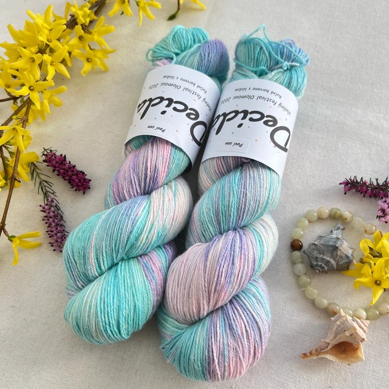 "Paví sen" 60% merino 20% hedvábí 20% len 400m 