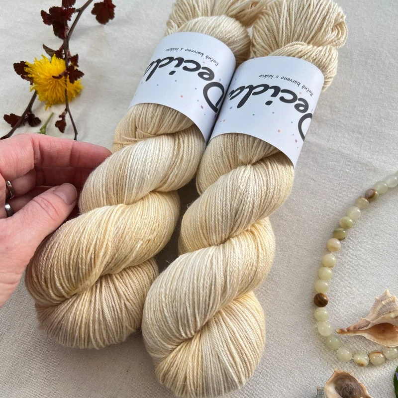 "Amalfi Sorbet" 60% merino 20% hedvábí 20% len 400m 