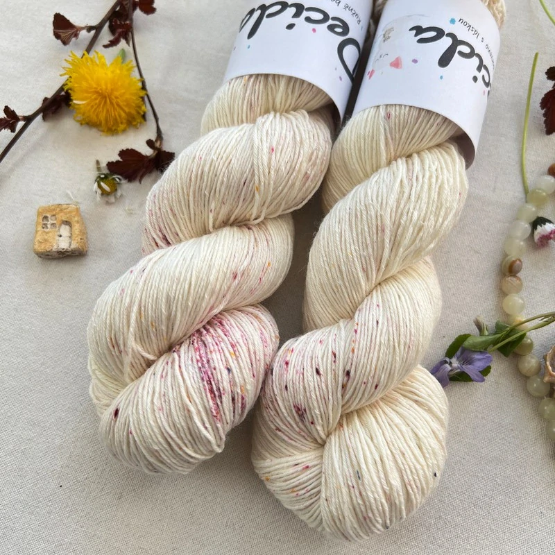 "Soft Cherry Pop" 80% merino sw 20% hedvábí 400m 