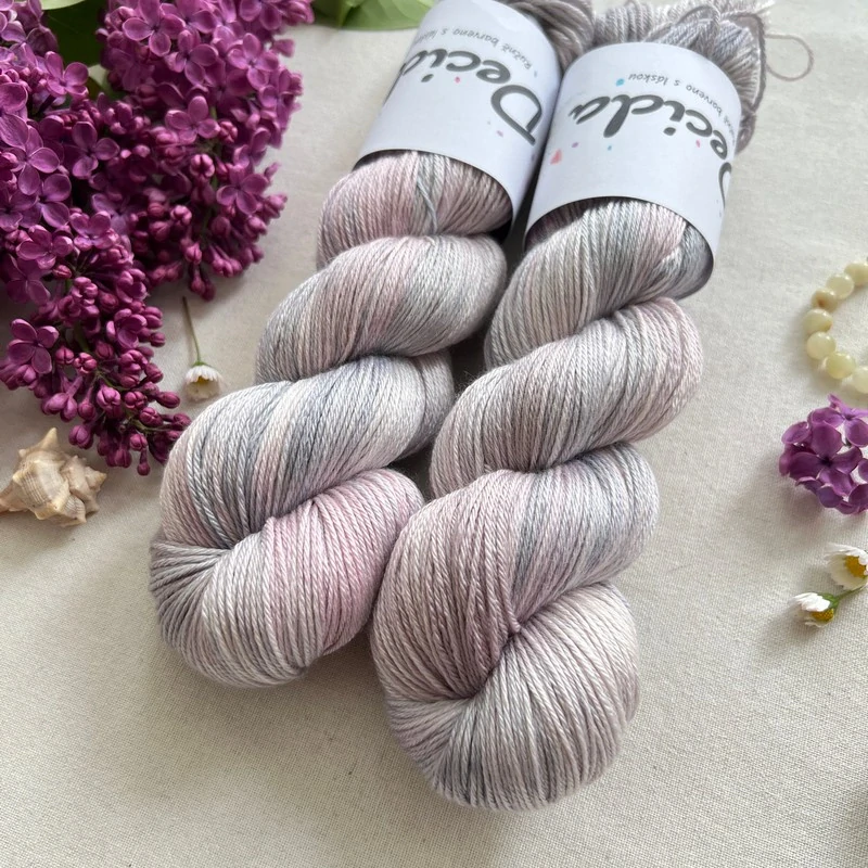 "Dusty Ballet" - merino sw/hedvábí 50/50 400m
