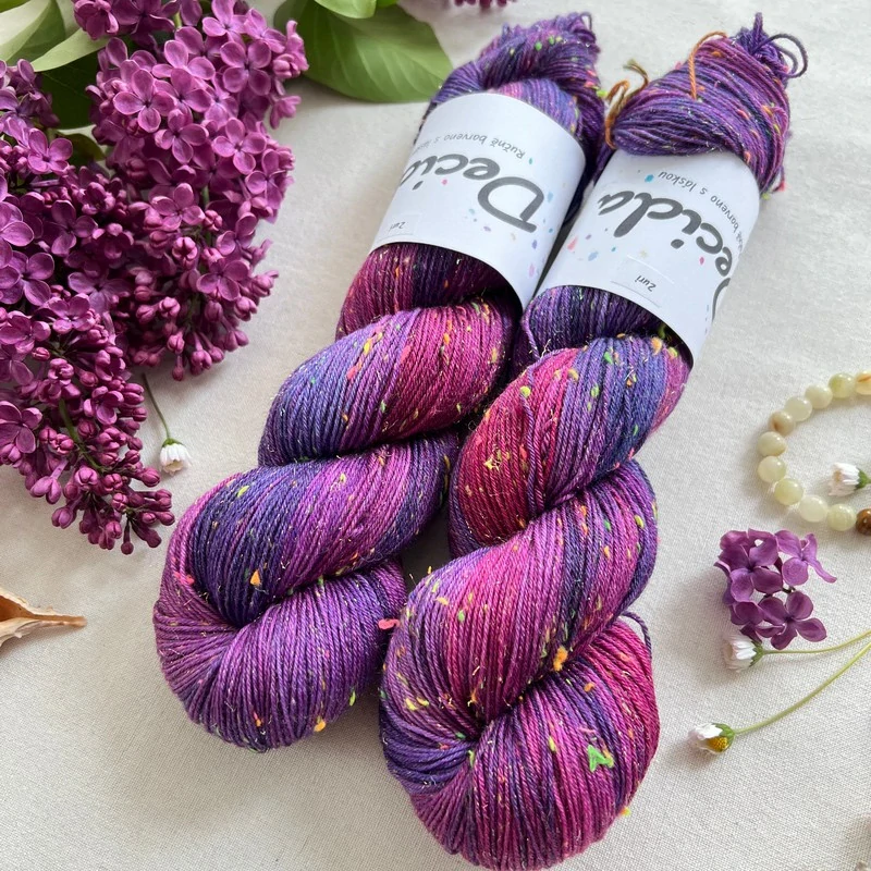"Zuri" - 80% merino sw 10% donegal 10% stelina 400m/100g