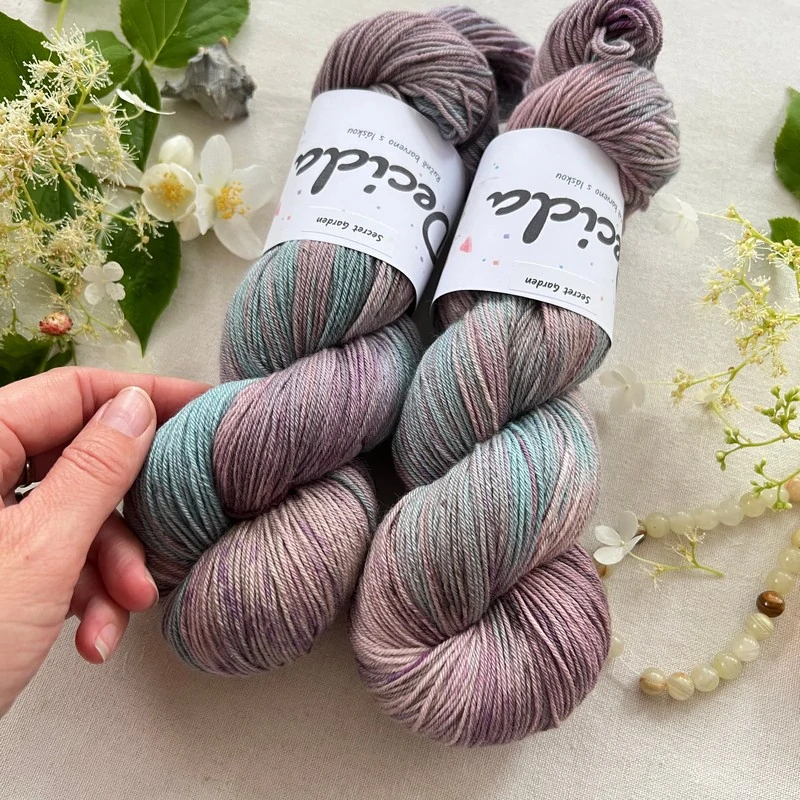 "Secret Garden" 75% merino 25% hedvábí 400m