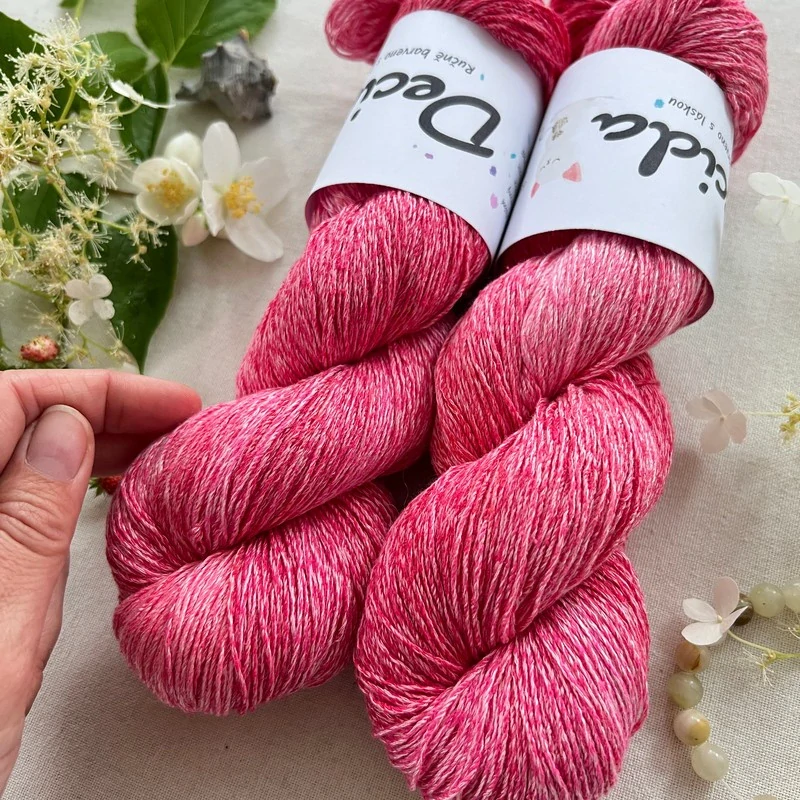 "Rose Riot" - 53% bambusová viskóza 47% buretové hedvábí 460m/100g