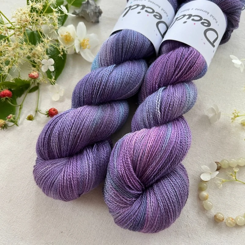 "Evening Petals" merino/hedvábí 50/50 800m