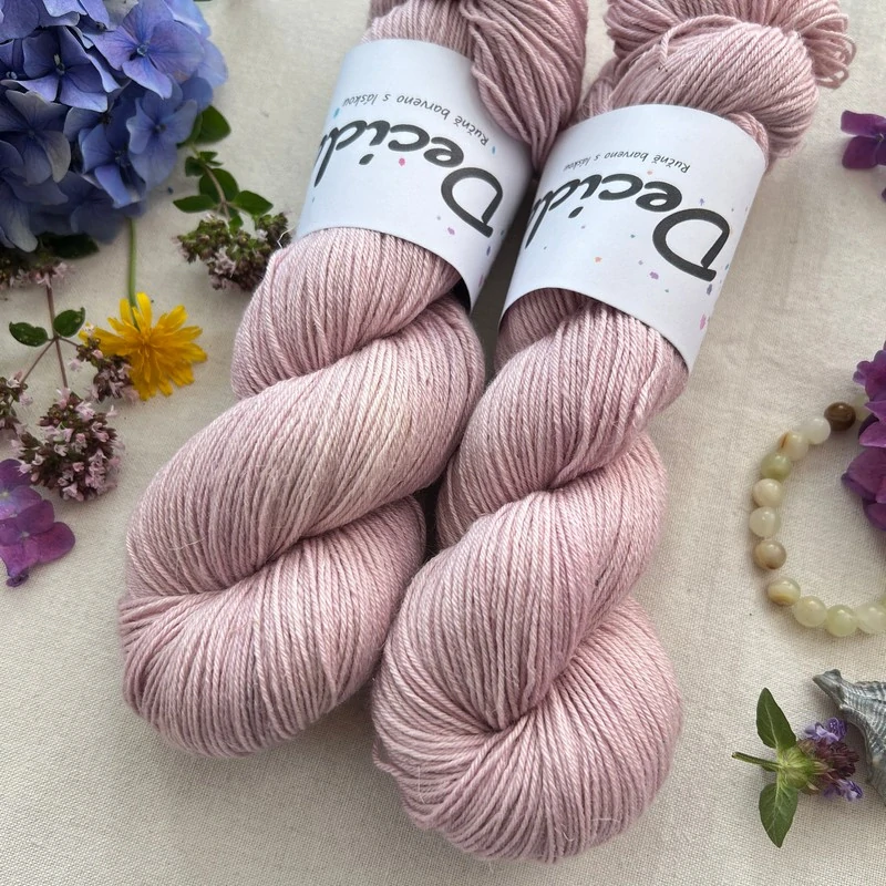 "Rose Linen" 60% merino 20% hedvábí 20% len 400m 