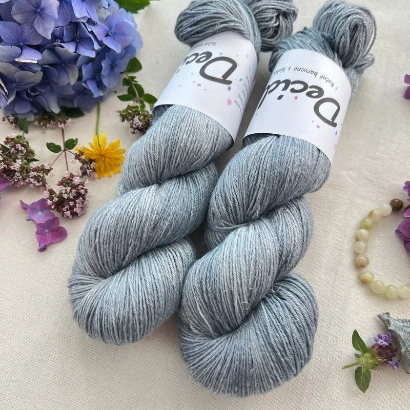 "Silver Lining" 60% merino 20% hedvábí 20% len 400m
