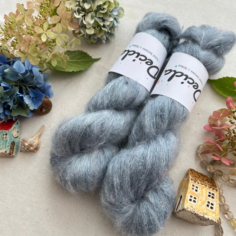 "Sinai" 64% superkid mohér 3% merino 10% flitry 23% hedvábí 400m/50g
