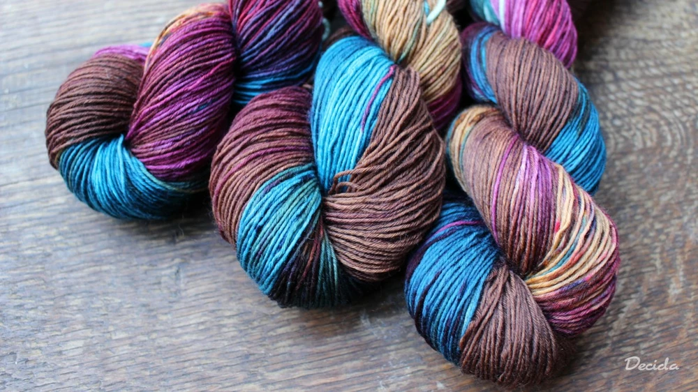 "Burgunda, hnědá a petrolej" extra MERINO se sw 3mm