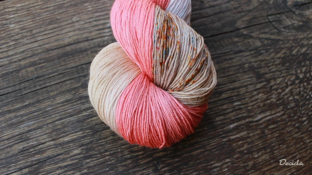 "Dřevěný chrám"  Merino/hedvábí 2mm