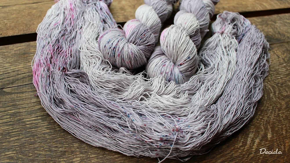 "Šedá probarvená"  Merino/hedvábí 2mm