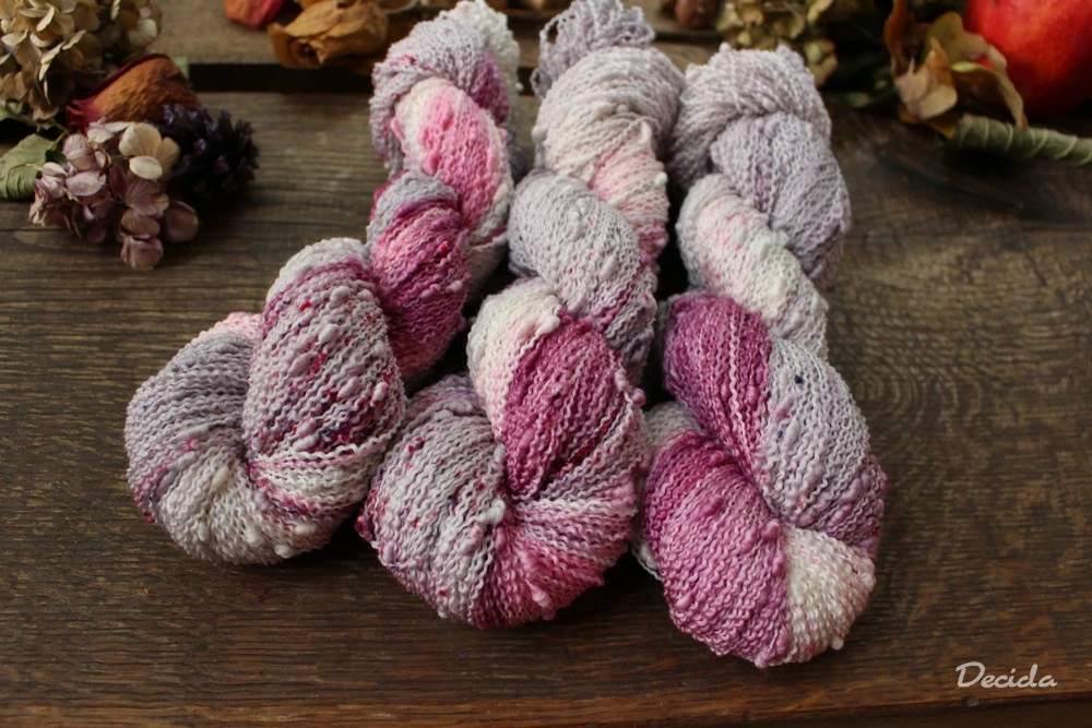 "Zmrzlé ostružiny" - efektní merino SLUB