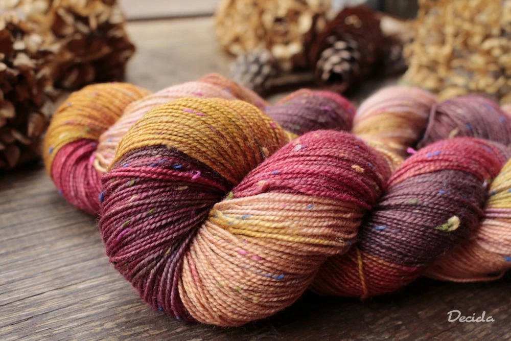 "Spadané listí" - merino a Donegal neps