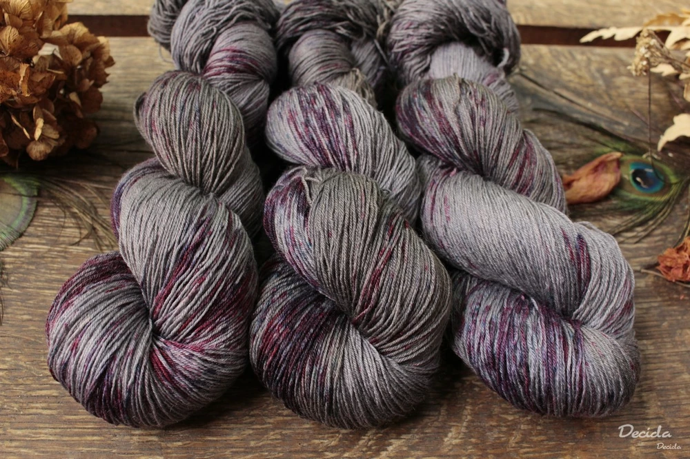 "Dark Burgundy" merino/hedvábí 2mm