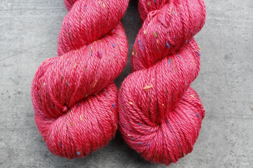 "Pink" - merino a Donegal neps ARAN 166m/100g