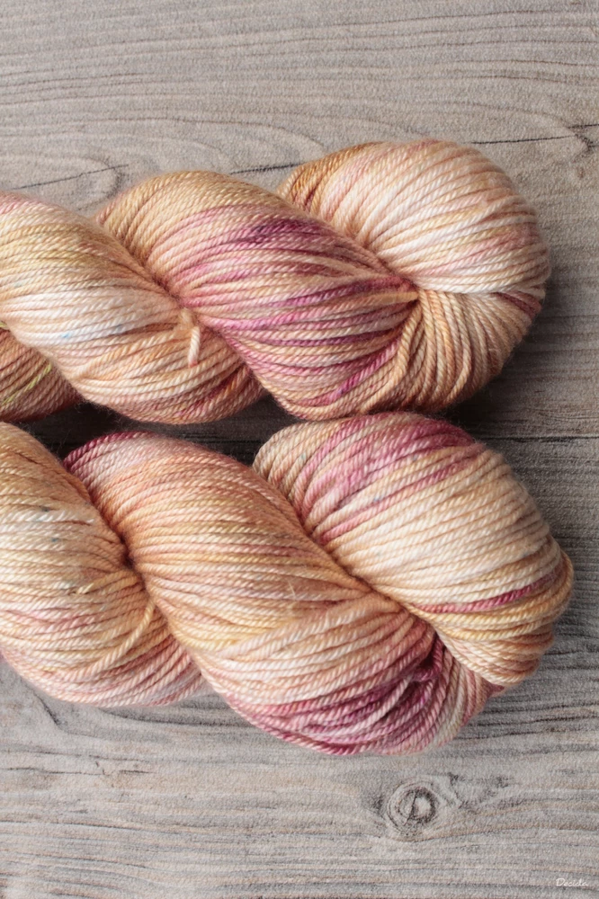 "Apricot" merino/hedvábí 50/50 212m