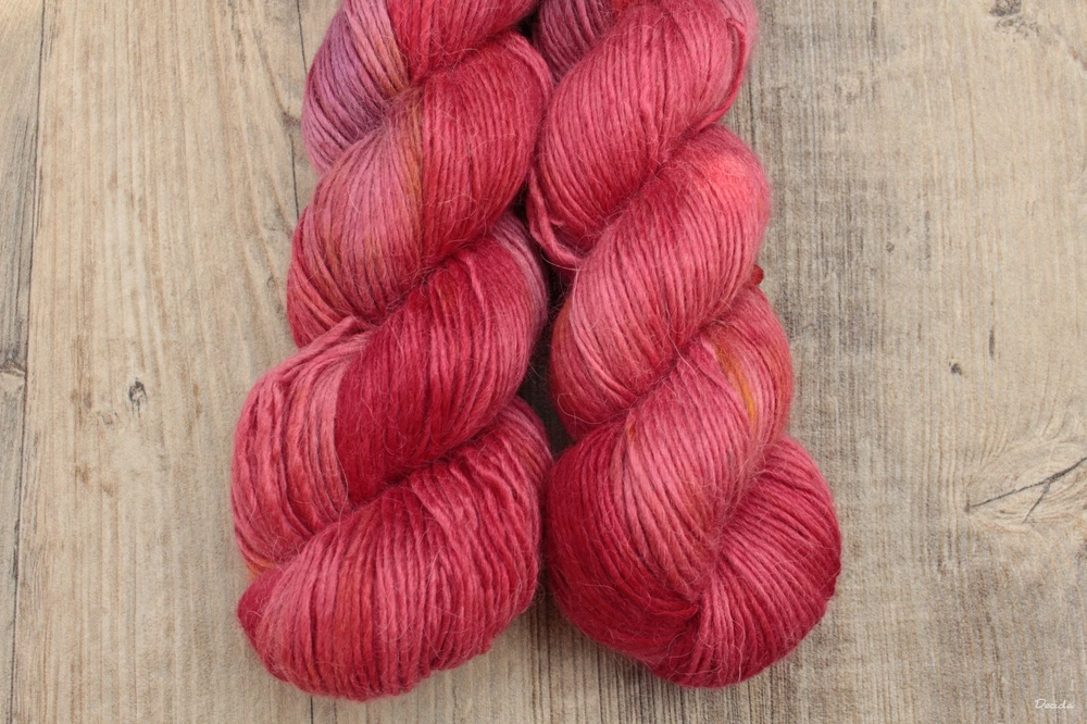 "Nemesis" 40%alpaka/40%merino/20%hedvábí