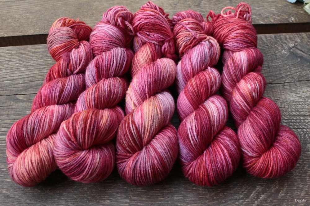 "Scarlet" - NOVINKA Merino sw/polyamid 270m/100g