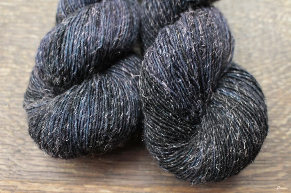 "Dark night" -  Single 90% Merino/10% Len 366m