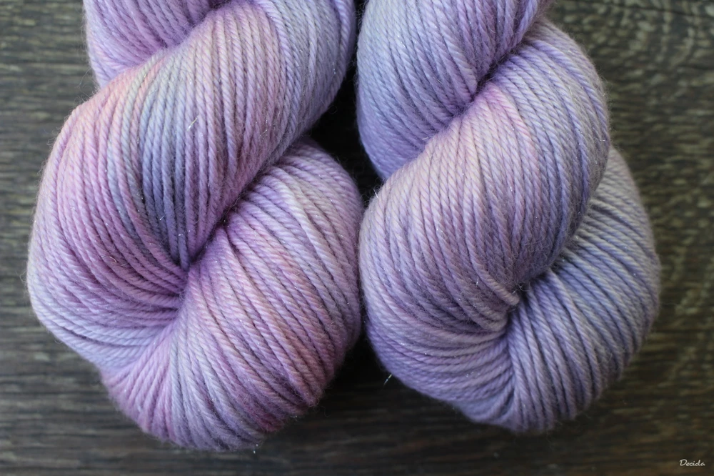"Dream" - 75%merino 20%hedvábí  5%silver 212m bez SW