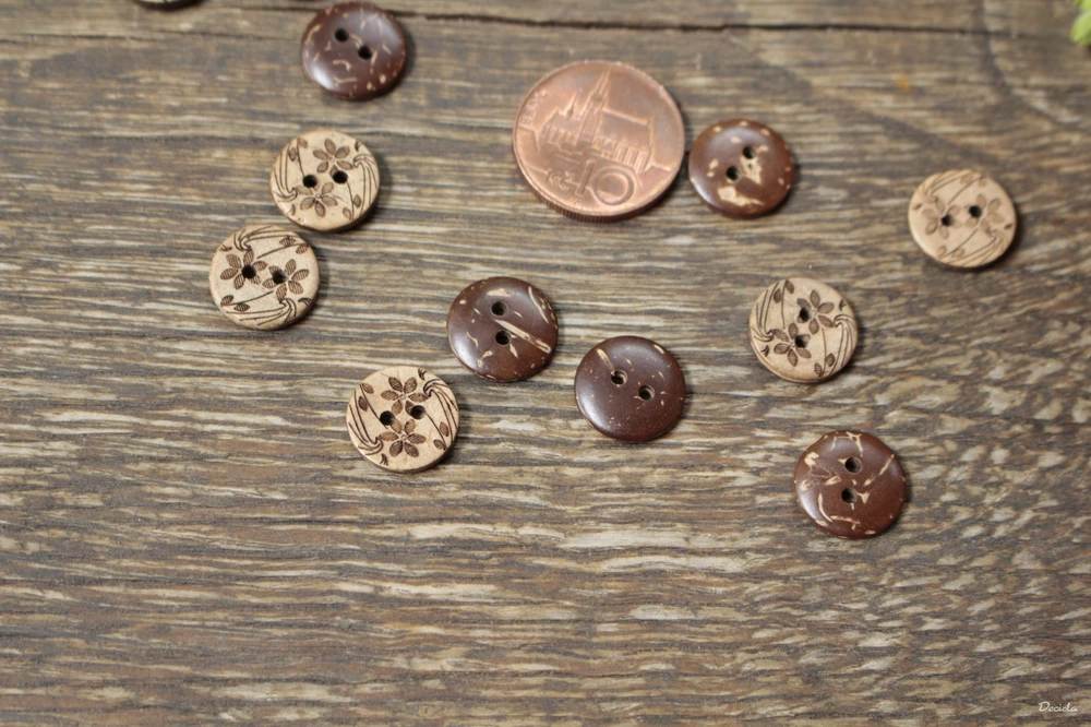 Kokosové knoflíky Květiny 15,2mm