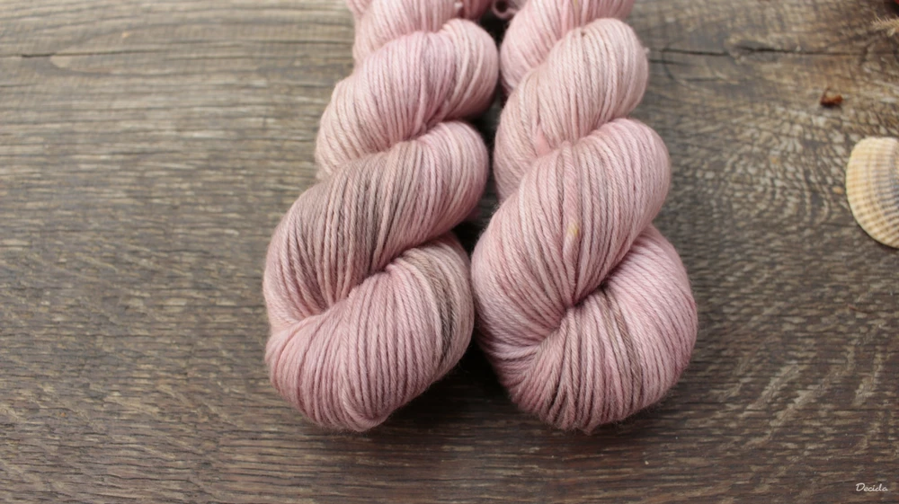 "Powder pink" -  Merino sw/polyamid 270m/100g