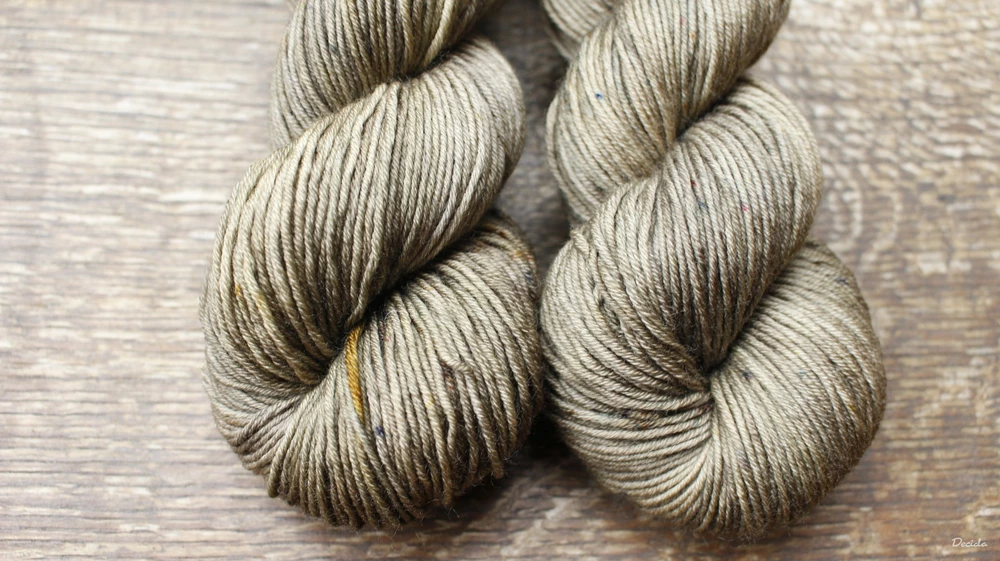 "Olive" - extra MERINO se sw 4mm