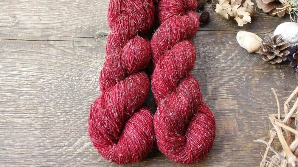 "Red" -  Single 90% Merino/10% Len 366m
