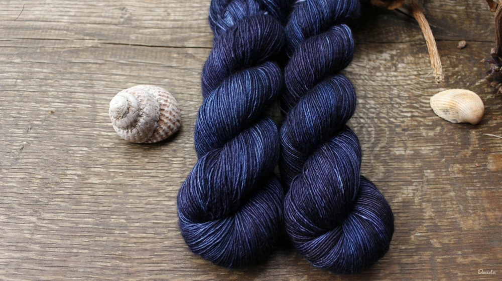 "Starry night" merino/hedvábí 70/30 400m jednonitka