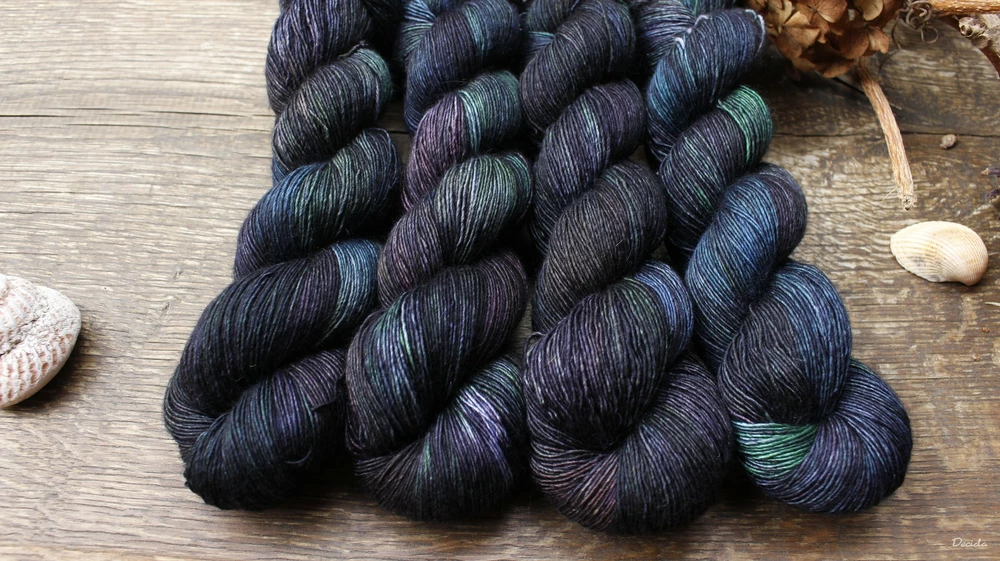 "Green night" merino/hedvábí 70/30 400m jednonitka 