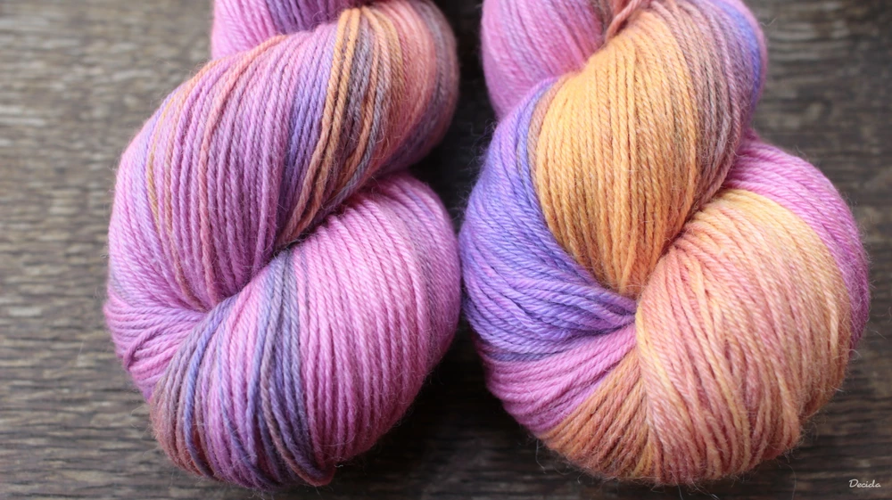 "Pink Sunrise" - 60%merino 20%hedvábí 20%ramie 425m/100g