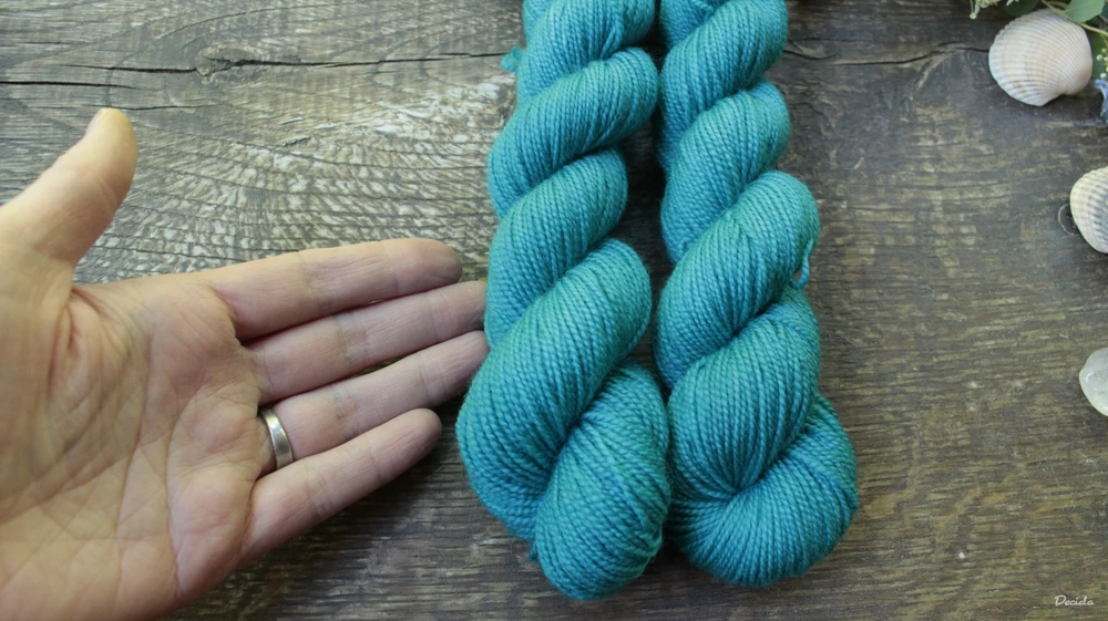 "Teal"- 50g -  merino sw 366m/100g High Twist