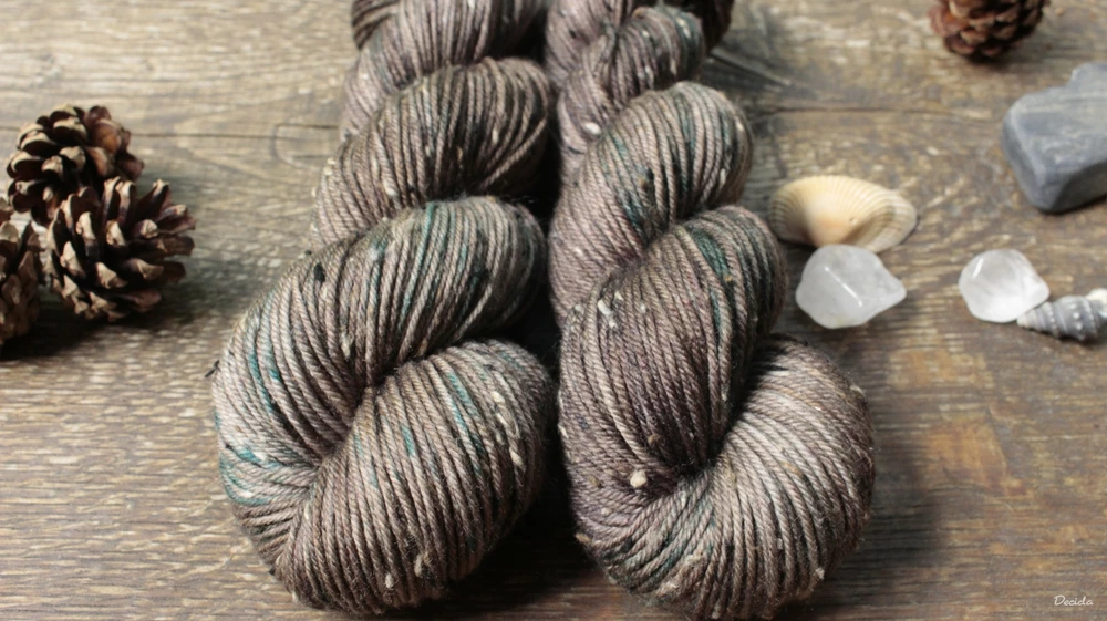 "Makossa" Donegal DK -  85% merino a 15% donegal nopky