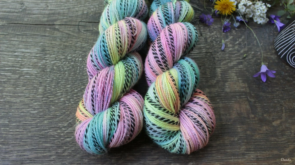 "Zářivka" - ZEBRA Merino sw/nylon 365m/100g
