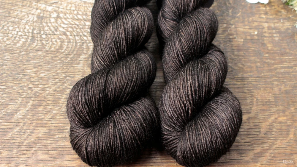 "Dark Chocolate" Merino/hedvábí 80/20 360m