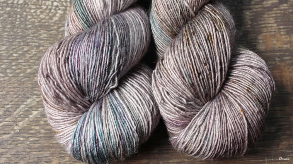 "Simon" merino/hedvábí 70/30 400m jednonitka 