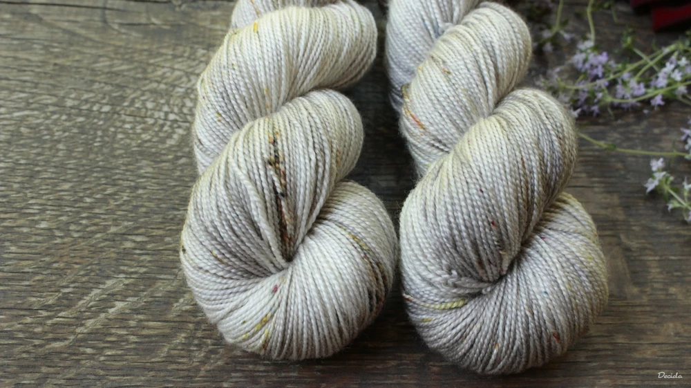 "Sand" merino/hedvábí 80/20 400m Twist 