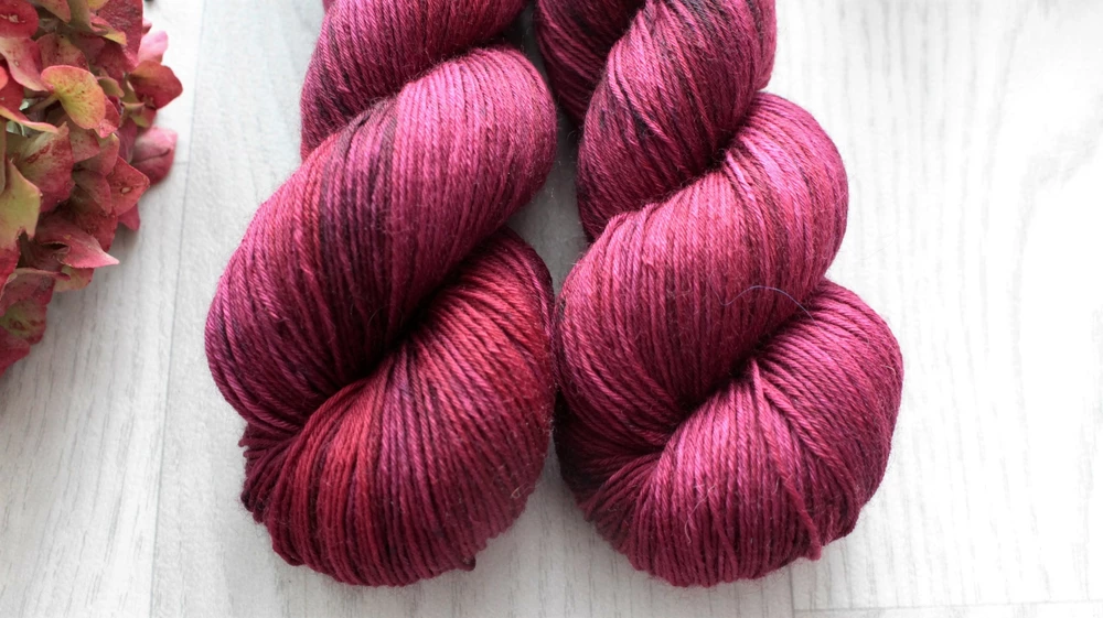 "Hot burgundy" - extra MERINO se sw 3mm