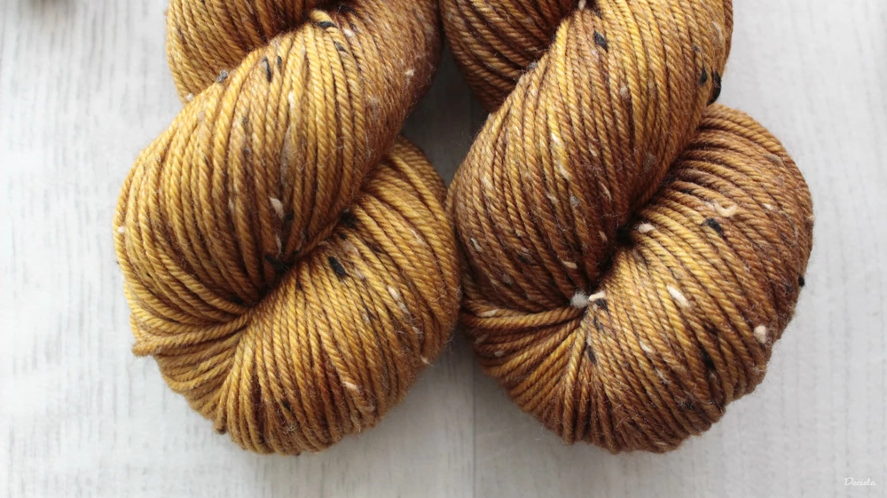 "Skořice" Donegal DK -  85% merino a 15% donegal nopky