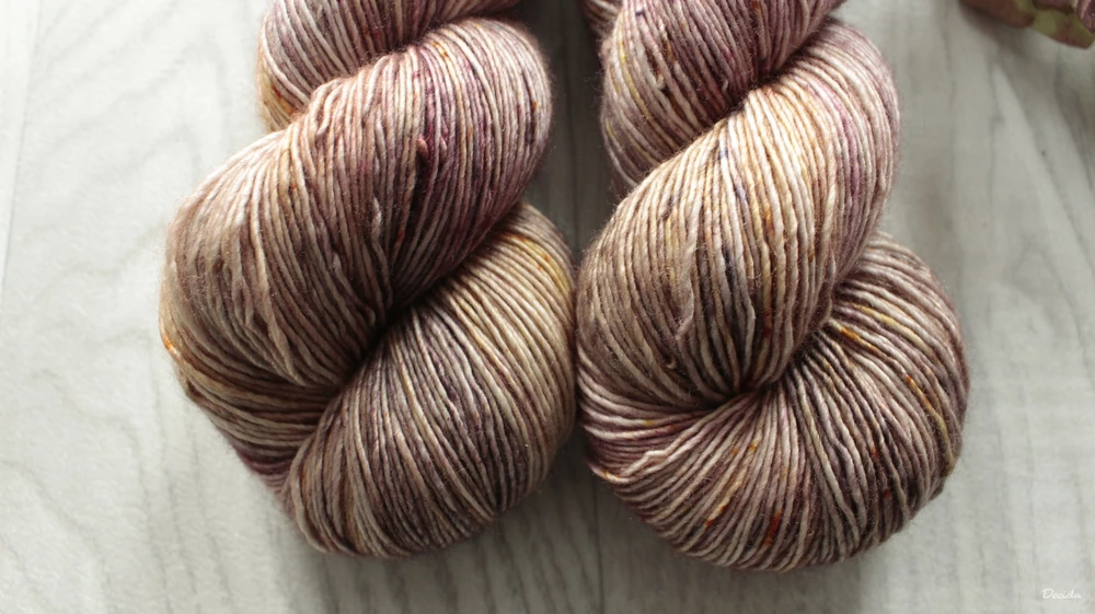 "Dried flowers" merino/hedvábí 70/30 400m jednonitka 