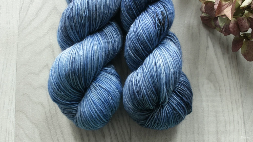 "Sky blue" merino/hedvábí 70/30 400m jednonitka 