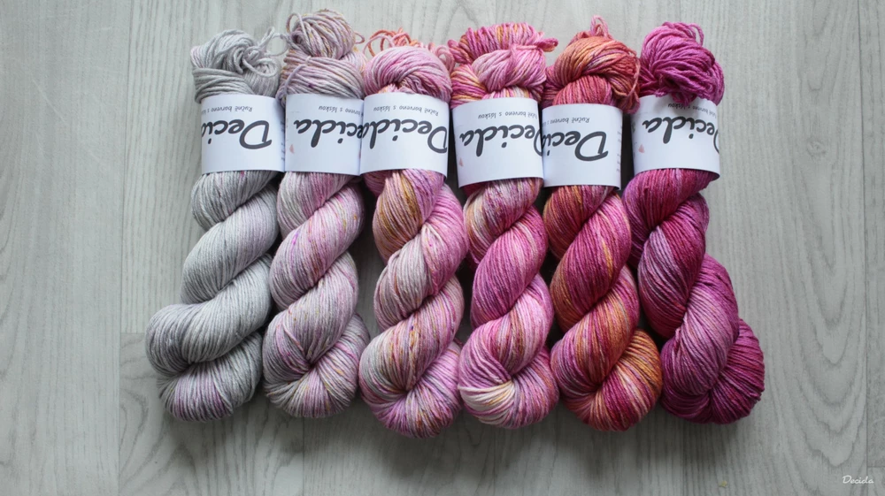 "Růžová zahrada" set 600g Merino/hedvábí 4mm 