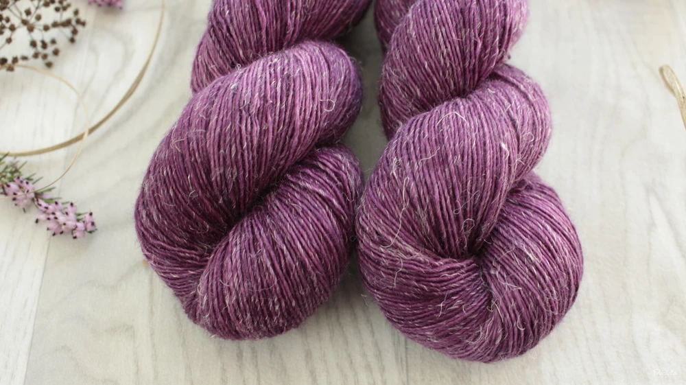 "Heather" -  Single 90% Merino/10% Len 366m