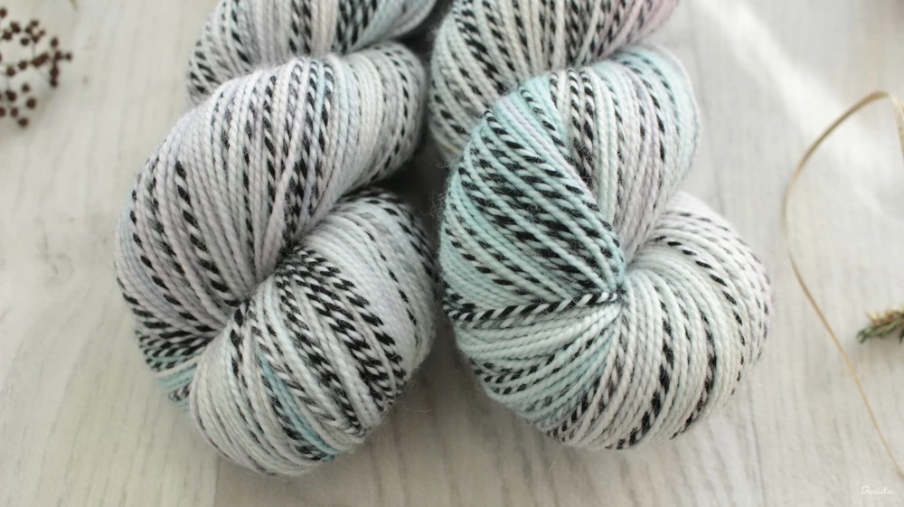 "Sonic" - ZEBRA Merino sw/nylon 365m/100g