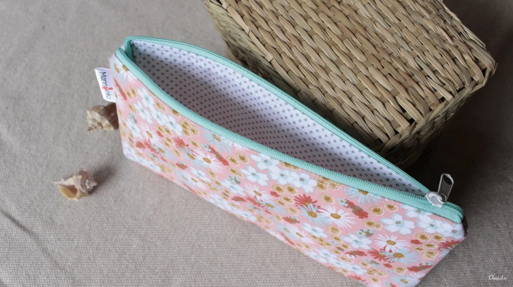 Penál č.22 - na pomůcky od Mannonky 