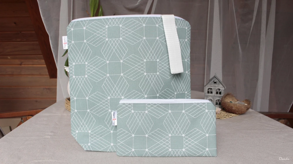 Penál č.25 - na pomůcky od Mannonky 