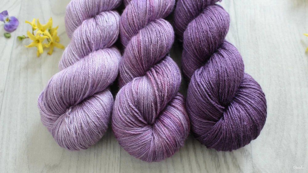 "Fade Violet" merino/hedvábí 50/50 400m 
