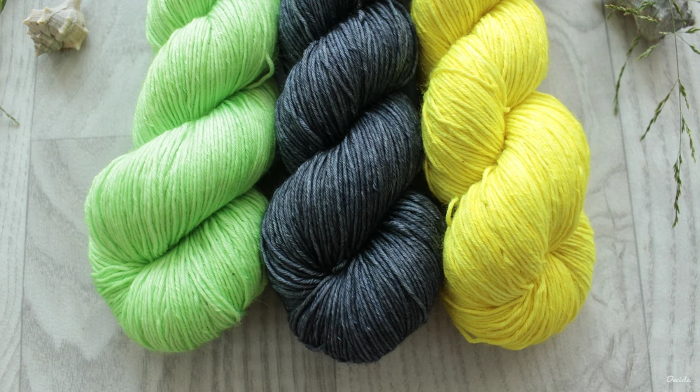 "Set 22" 300g - 80% Merino 20% hedvábí 3mm (360m)